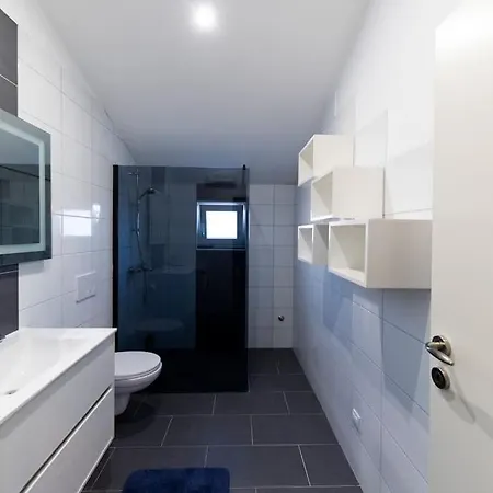 Modern Korina With Private Jacuzzi Zadar